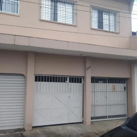 Buy this 6 bed house on Rua Tomisaburo Urano in Vila Figueira, Suzano - SP