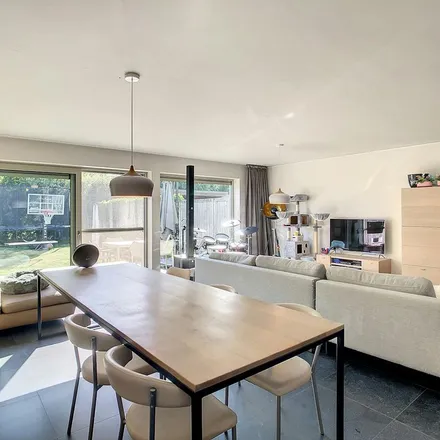 Rent this 3 bed apartment on Maandagweg 5 in 8500 Kortrijk, Belgium