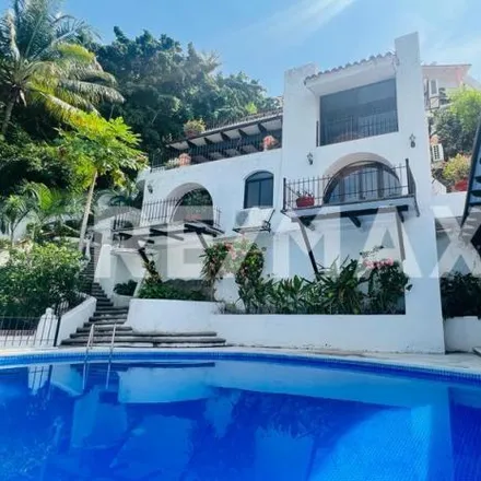 Buy this 2 bed house on Avenida Gran Vía Tropical in Barrio La Pinzona, 39300 Acapulco