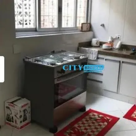 Rent this 4 bed house on Rua Egisto Tomás in Maia, Guarulhos - SP