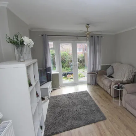 Image 6 - Lydgate Road, Droylsden, M43 6LD, United Kingdom - Townhouse for sale