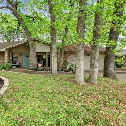 Image 1 - 2079 Tanglewood Drive, Grapevine, TX 76051, USA - House for sale