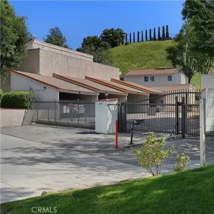 Buy this 2 bed condo on Kanan Road in Agoura Hills, CA 91301