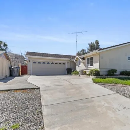 Buy this 3 bed house on 978 Kintyre Way in Sunnyvale, CA 94087