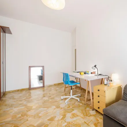 Image 5 - UBI Banca, Via Giancarlo Sismondi, 20133 Milan MI, Italy - Room for rent