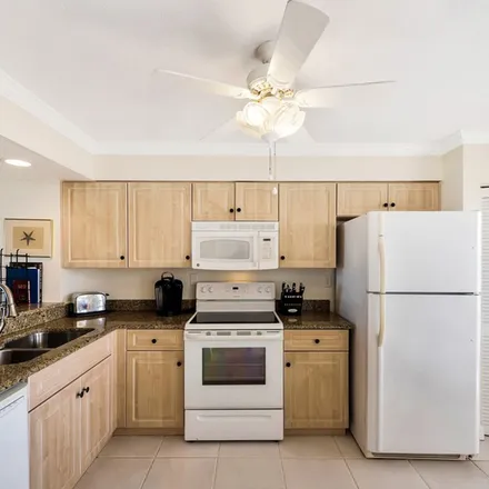 Image 8 - 1449 Ocean Drive, Riomar, Vero Beach, FL 32963, USA - Apartment for rent