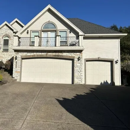 Buy this 4 bed house on 9525 Southeast Hunters Bluff Avenue in Happy Valley, OR 97086