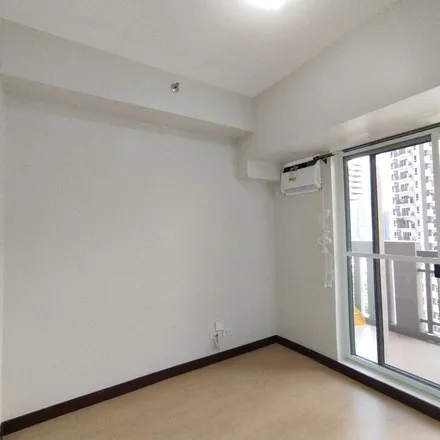 Rent this 1 bed apartment on Sheridan Towers in North Tower, Sheridan Street