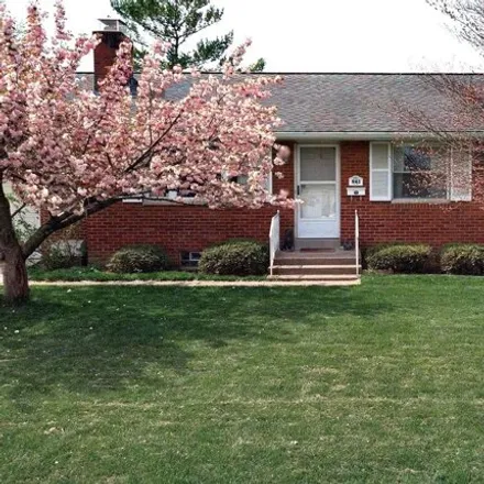 Buy this 3 bed house on 967 Salisbury Road in Columbus, OH 43204