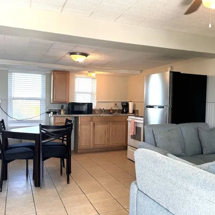 Image 3 - Surfside Beach, TX - Apartment for rent