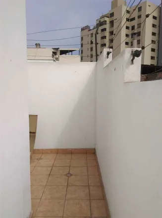Rent this 5 bed house on Russo Salón & Spa in Calle José Gálvez 896, Miraflores