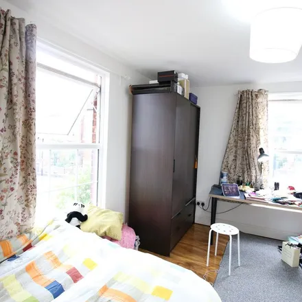 Image 6 - 23 Brunswick Street, Sheffield, S10 2FJ, United Kingdom - Apartment for rent