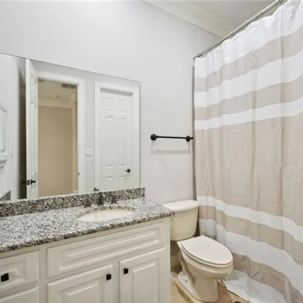 Image 8 - 5307 Beverlyhill Street, Lamar Terrace, Houston, TX 77056, USA - Townhouse for sale