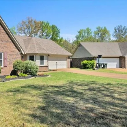 Image 2 - 2799 Kenwood Cove, Elmore Park, Bartlett, TN 38134, USA - House for sale