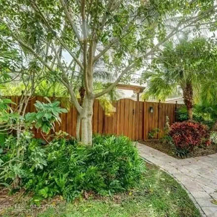 Buy this 3 bed house on 924 Northeast 18th Street in Fort Lauderdale, FL 33305