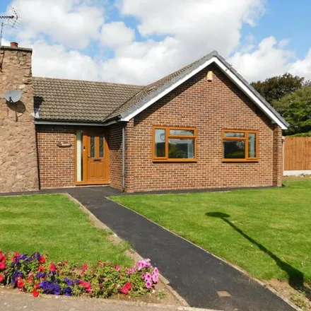 Rent this 3 bed house on Osmaston Park Road/Moorways Crown Green Bowls Club in Moor Lane, Derby