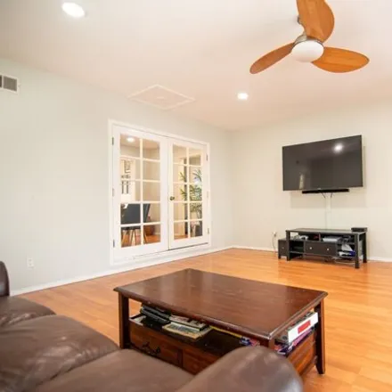 Image 8 - 4269 West 58th Place, Los Angeles, CA 90043, USA - House for sale
