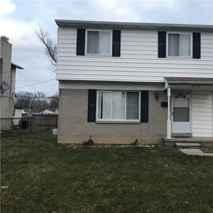 Buy this 3 bed house on Brentwood Street in Southfield, MI 48072