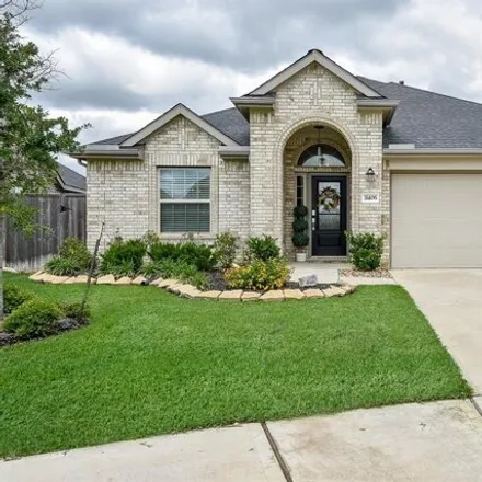 Buy this 3 bed house on Cumberland Ridge Drive in Houston, TX 77240