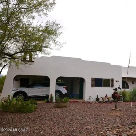 Buy this 2 bed house on 1227 West Eldora Place in Sahuarita, AZ 85629