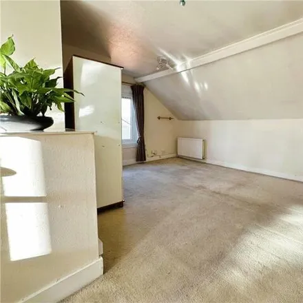 Image 3 - Norcot Road, Reading, RG30 6DD, United Kingdom - Apartment for sale