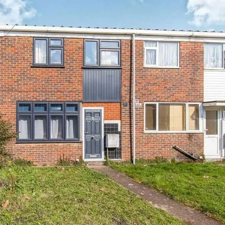 Buy this 3 bed townhouse on Chalvey Road East in Slough, SL1 2TW