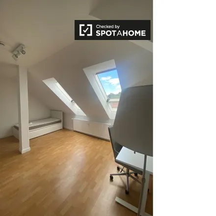 Rent this 4 bed room on Kastanienallee 2 in 14471 Potsdam, Germany