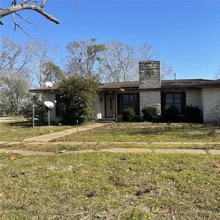 Buy this 2 bed house on Angleton Danbury Road in Angleton, TX 77515