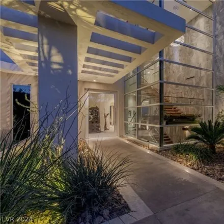 Image 4 - 29 Meadowhawk Lane, Summerlin South, NV 89135, USA - House for sale