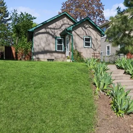 Buy this 2 bed house on 5616 32nd Avenue South in Minneapolis, MN 55417