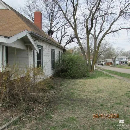 Image 3 - 41 West Mc Claren Street, Herington, Dickinson County, KS 67449, USA - House for sale