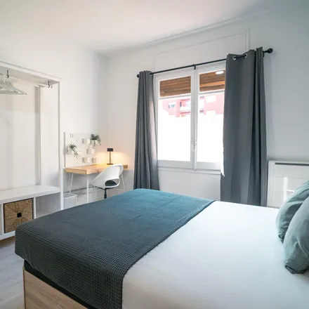 Rent this 5 bed room on Carrer del Comandant Benítez in 08001 Barcelona, Spain