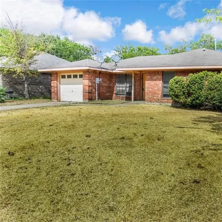 Image 2 - 709 New Hope Street, Terrell, TX 75160, USA - House for sale