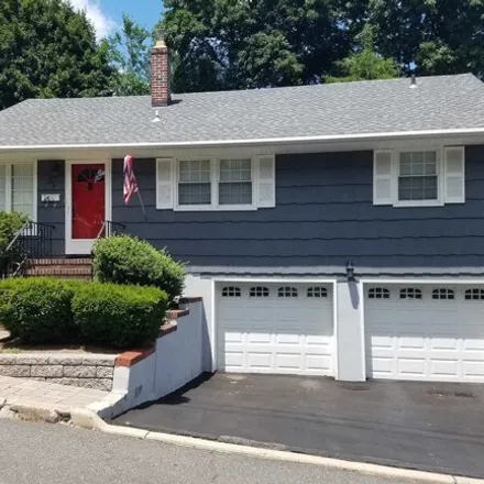 Rent this 3 bed house on 21 Glenview Terrace in Cresskill, Bergen County