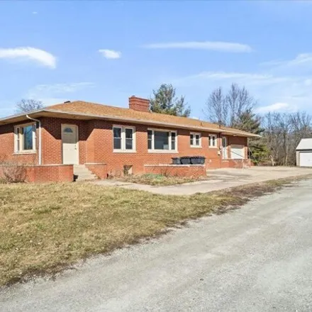 Image 1 - 2532 Mounds Rd, Anderson, Indiana, 46016 - House for sale