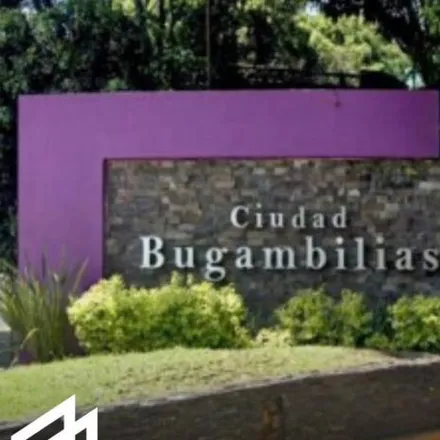 Buy this 4 bed house on Boulevard Bugambilias 2181 in Bugambilias, 45237 Santa Ana Tepetitlán