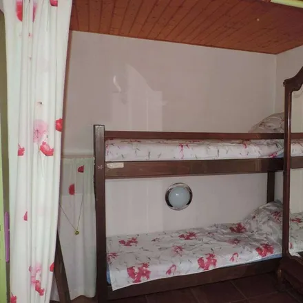 Rent this 1 bed duplex on Noirmoutier-en-l'Île in 11 Rue du Puits Neuf, 85330 Noirmoutier-en-l'Île