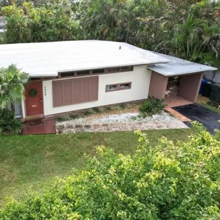 Rent this 3 bed house on 1698 Northeast 8th Street in Sunrise Key, Fort Lauderdale