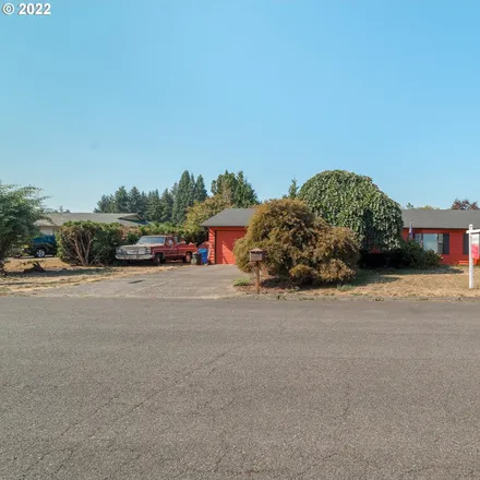 Buy this 3 bed house on 12608 Northwest 38th Avenue in Vancouver, WA 98685