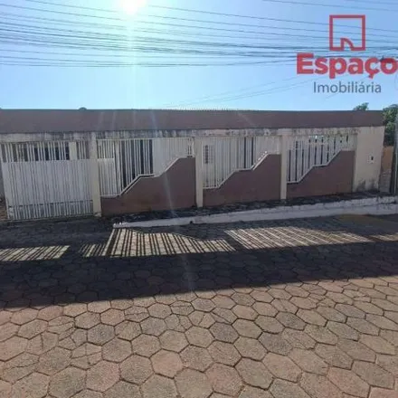 Buy this 4 bed house on Chácara 5 in Arniqueira - Federal District, 71996-075