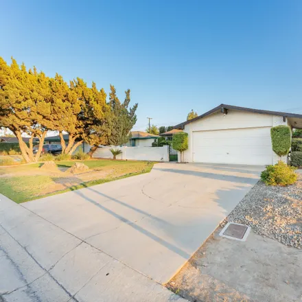 Buy this 3 bed house on 4243 West Whitendale Avenue in Visalia, CA 93277