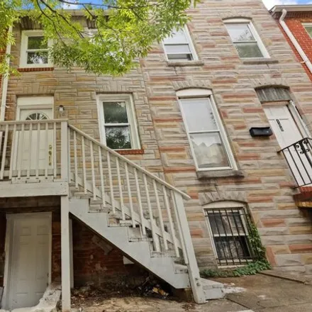 Image 2 - 110 South Arlington Avenue, Baltimore, MD 21223, USA - Townhouse for sale
