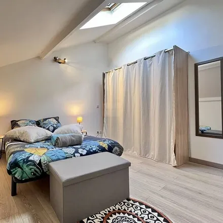 Rent this 1 bed apartment on 07300 Tournon-sur-Rhône
