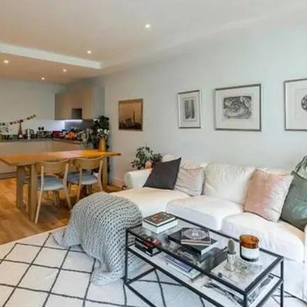 Image 2 - George View House, 36 Knaresborough Drive, London, SW18 4GT, United Kingdom - Apartment for rent