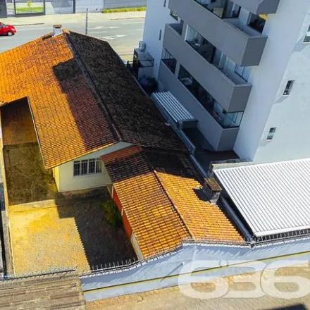 Buy this 5 bed house on Rua Pastor Hans Müller 145 in Glória, Joinville - SC