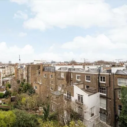 Image 4 - 12 Chepstow Crescent, London, W11 3EB, United Kingdom - Apartment for sale