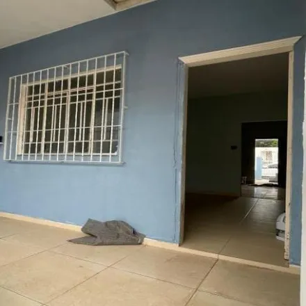 Rent this 4 bed house on Rua Santa Terezinha in Jardim D'Abril, Osasco - SP