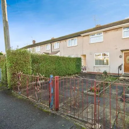 Buy this 3 bed townhouse on Singleton Avenue in Blackbrook, WA11 9DA