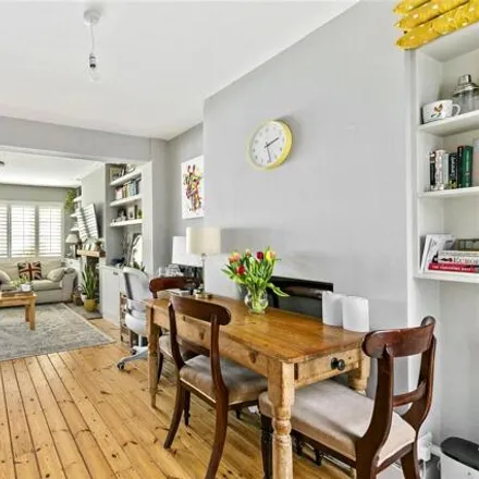 Image 2 - 17 Rosedale Road, London, TW9 2SX, United Kingdom - House for sale