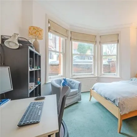 Image 4 - Cumberland Mansions, Cannon Hill, London, NW3 7AX, United Kingdom - Apartment for sale